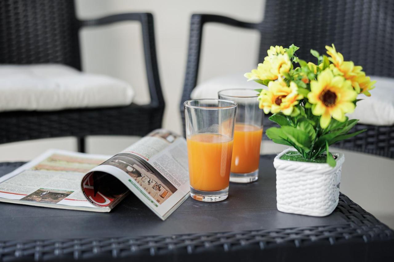 Siena Living Apartment ภายนอก รูปภาพ