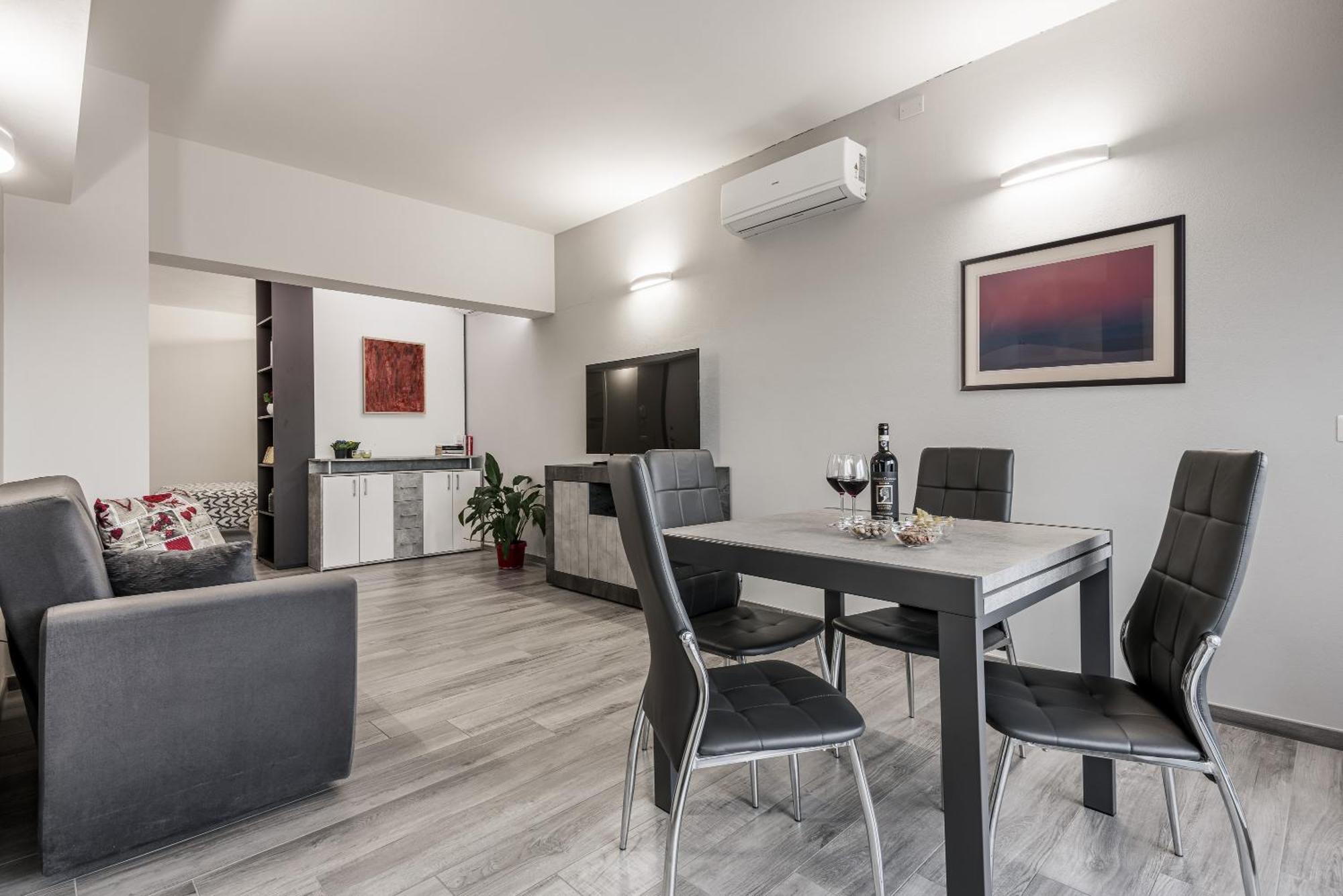 Siena Living Apartment ภายนอก รูปภาพ